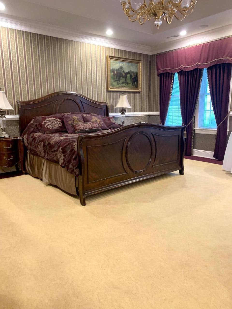 The Lake Manor Bed & Breakfast Morgantown Exterior photo